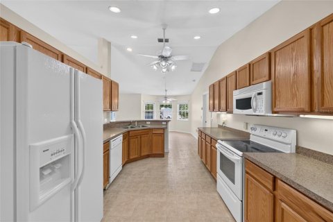 Villa ou maison à vendre à Summerfield, Floride: 2 chambres, 151.9 m2 № 2258697 - photo 20