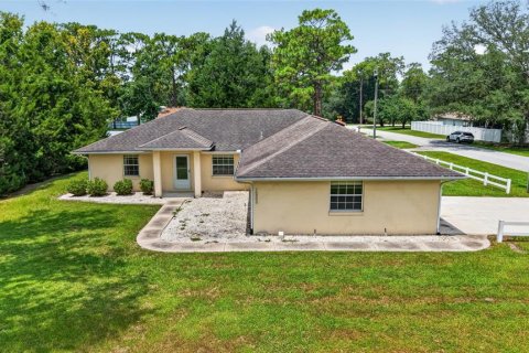 Villa ou maison à Summerfield, Floride 2 chambres, 151.9 m2 № 2258697