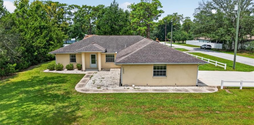 Villa ou maison à Summerfield, Floride 2 chambres, 151.9 m2 № 2258697