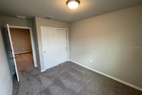 Townhouse in Davenport, Florida 3 bedrooms, 137.96 sq.m. № 2202517 - photo 12