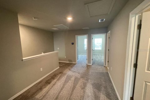 Townhouse in Davenport, Florida 3 bedrooms, 137.96 sq.m. № 2202517 - photo 10