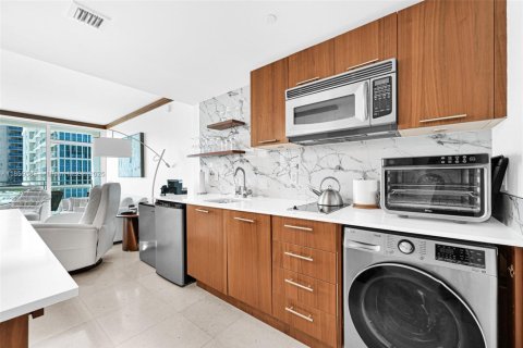 Condominio en venta en Miami Beach, Florida, 1 dormitorio, 61.5 m2 № 1889679 - foto 8