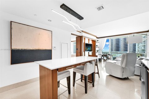 Condominio en venta en Miami Beach, Florida, 1 dormitorio, 61.5 m2 № 1889679 - foto 9