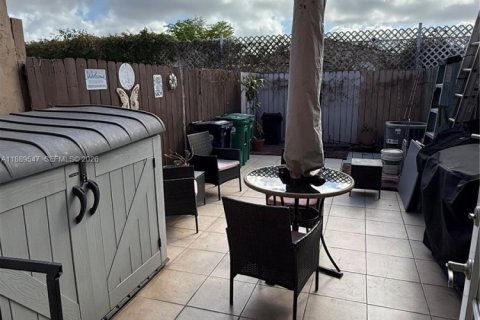 Купить таунхаус в Майами, Флорида 2 спальни, 76.92м2, № 2035453 - фото 9