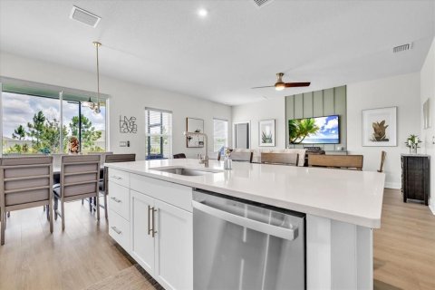 Villa ou maison à vendre à Port Charlotte, Floride: 3 chambres, 169.36 m2 № 2218820 - photo 15
