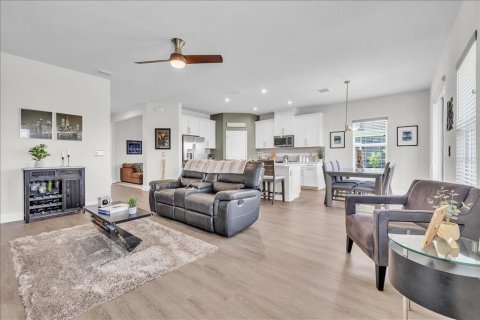 Villa ou maison à vendre à Port Charlotte, Floride: 3 chambres, 169.36 m2 № 2218820 - photo 8
