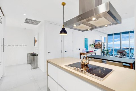 Снять в аренду кондоминиум в Майами, Флорида 3 спальни, 195.65м2, № 2000638 - фото 15