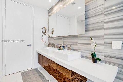 Снять в аренду кондоминиум в Майами, Флорида 3 спальни, 195.65м2, № 2000638 - фото 10