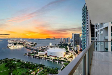 Снять в аренду кондоминиум в Майами, Флорида 3 спальни, 195.65м2, № 2000638 - фото 24