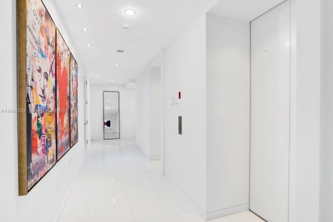 Снять в аренду кондоминиум в Майами, Флорида 3 спальни, 195.65м2, № 2000638 - фото 16