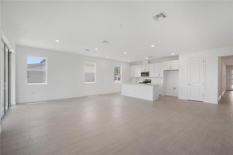 House in Weeki Wachee, Florida 4 bedrooms, 193.33 sq.m. № 2428843 - photo 20