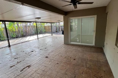 Casa en alquiler en Homestead, Florida, 3 dormitorios, 144.37 m2 № 2028156 - foto 20