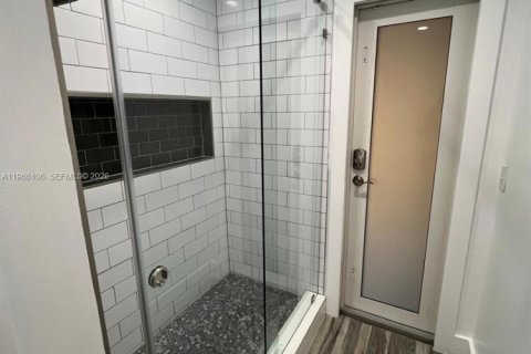 Casa en alquiler en Homestead, Florida, 3 dormitorios, 144.37 m2 № 2028156 - foto 14