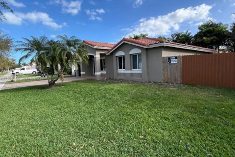 Casa en alquiler en Homestead, Florida, 3 dormitorios, 144.37 m2 № 2028156 - foto 4