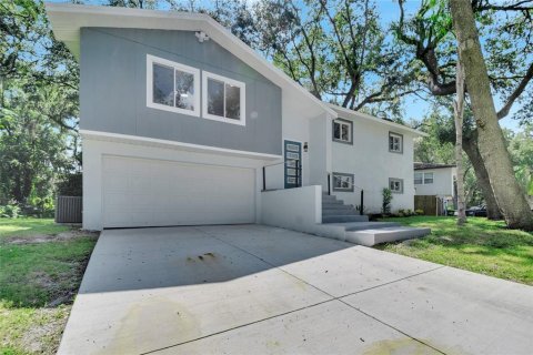 House in Altamonte Springs, Florida 5 bedrooms, 226.77 sq.m. № 1869751 - photo 3