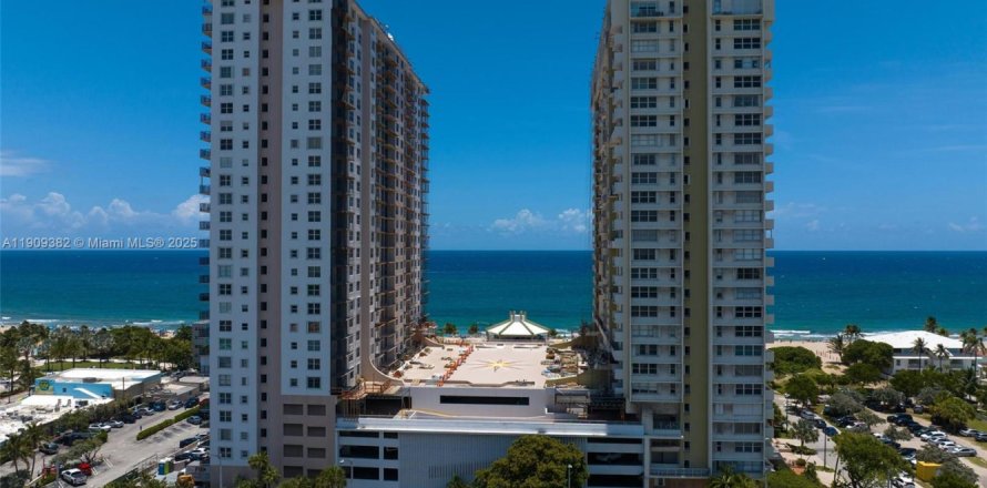 Кондоминиум с 1 спальней в Помпано-Бич, Флорида № 1965005