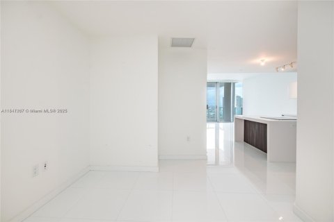 Copropriété à vendre à Miami, Floride: 1 chambre, 94.57 m2 № 2014044 - photo 13