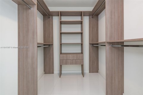 Copropriété à vendre à Miami, Floride: 1 chambre, 94.57 m2 № 2014044 - photo 26