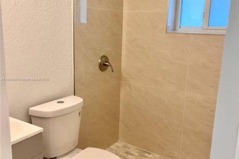 House in Miami Gardens, Florida 2 bedrooms, 66.89 sq.m. № 1846216 - photo 8
