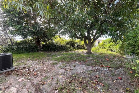 House in Miami Gardens, Florida 2 bedrooms, 66.89 sq.m. № 1846216 - photo 10