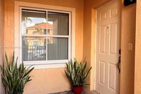 Copropriété à vendre à Dania Beach, Floride: 3 chambres, 128.39 m2 № 2064264 - photo 2