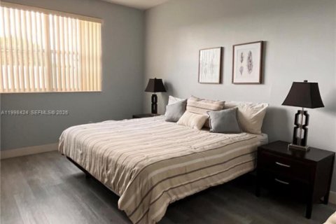 Copropriété à vendre à Dania Beach, Floride: 3 chambres, 128.39 m2 № 2064264 - photo 23