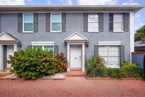 Condo in Tampa, Florida, 2 bedrooms  № 2437210