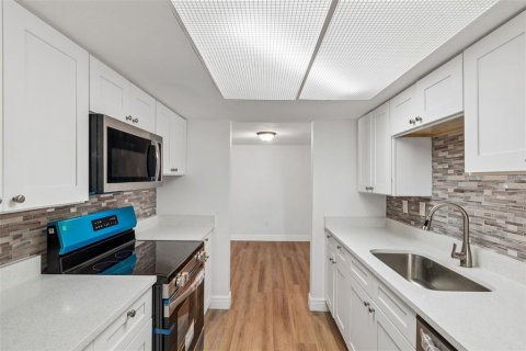 Villa ou maison à vendre à Port Richey, Floride: 3 chambres, 126.53 m2 № 2149842 - photo 14