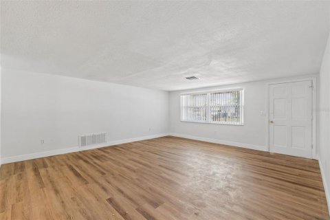 Villa ou maison à vendre à Port Richey, Floride: 3 chambres, 126.53 m2 № 2149842 - photo 4