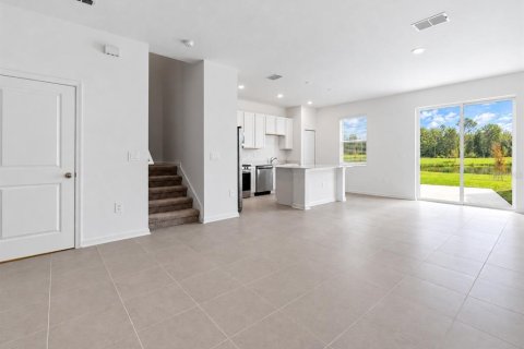 Touwnhouse à louer à Kissimmee, Floride: 3 chambres, 184.13 m2 № 2399468 - photo 2