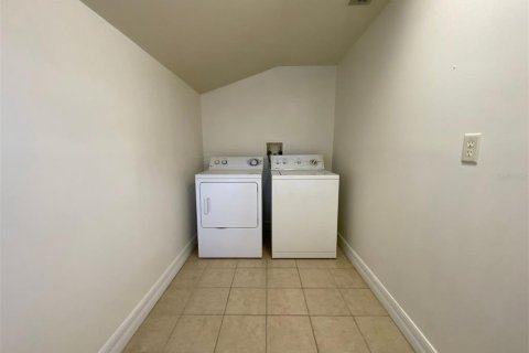 House in Clearwater, Florida 2 bedrooms, 110.74 sq.m. № 1875906 - photo 10