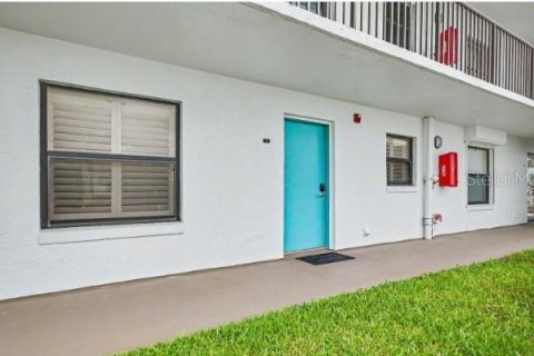 Condo in Ormond Beach, Florida, 2 bedrooms  № 2202911 - photo 5