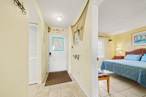Condo in Ormond Beach, Florida, 2 bedrooms  № 2202911 - photo 6