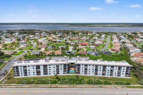 Condo in Ormond Beach, Florida, 2 bedrooms  № 2202911 - photo 30