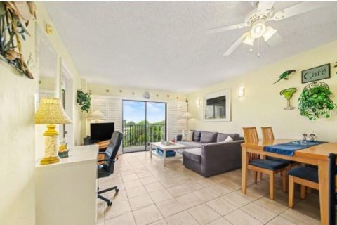 Condo in Ormond Beach, Florida, 2 bedrooms  № 2202911 - photo 7