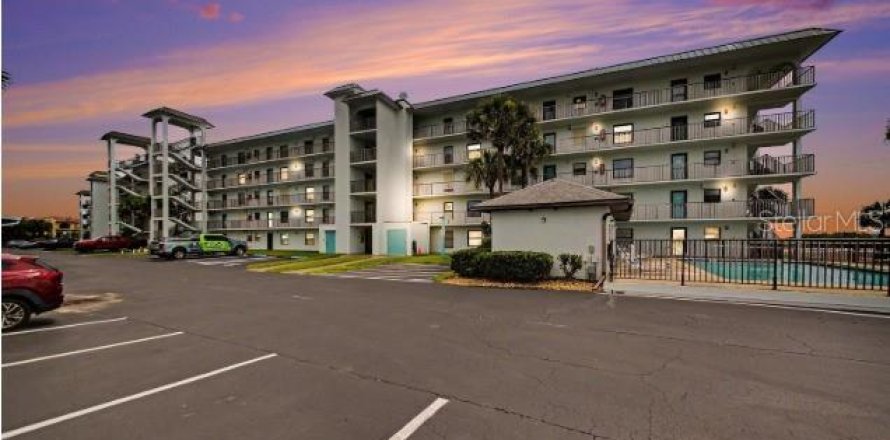 Condo in Ormond Beach, Florida, 2 bedrooms  № 2202911