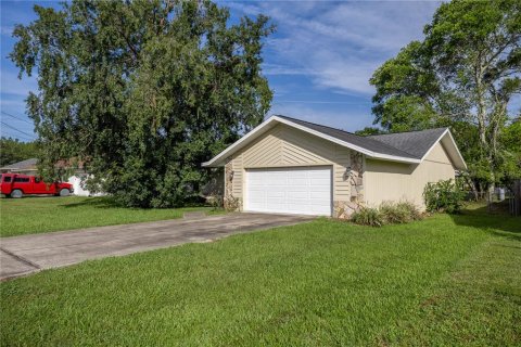 Villa ou maison à vendre à Ocala, Floride: 3 chambres, 161.65 m2 № 1807223 - photo 1