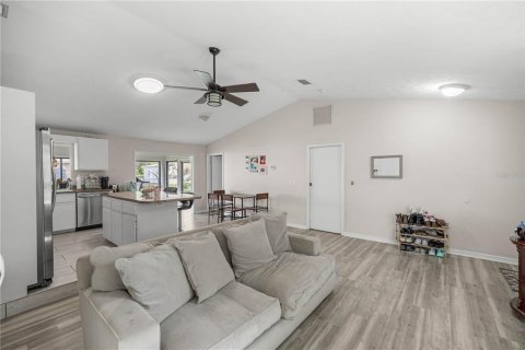 Villa ou maison à vendre à Ocala, Floride: 3 chambres, 161.65 m2 № 1807223 - photo 2