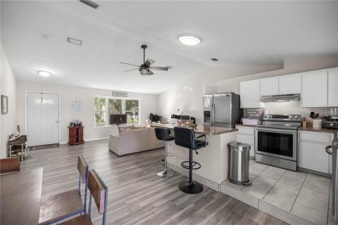 Villa ou maison à vendre à Ocala, Floride: 3 chambres, 161.65 m2 № 1807223 - photo 5