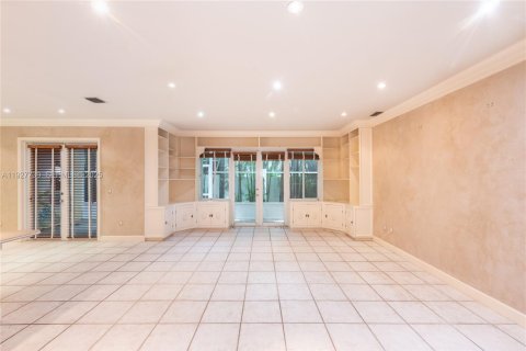 Touwnhouse à vendre à Coral Gables, Floride: 3 chambres, 186.73 m2 № 1988018 - photo 4