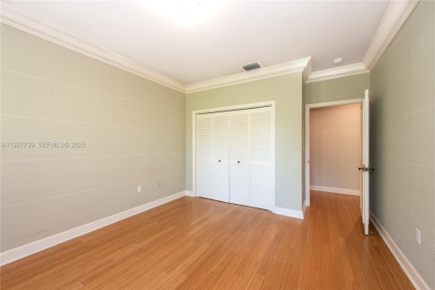 Touwnhouse à vendre à Coral Gables, Floride: 3 chambres, 186.73 m2 № 1988018 - photo 24