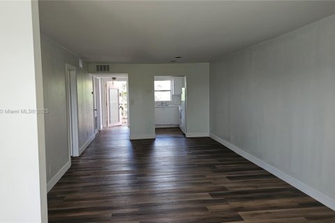 Copropriété à vendre à Sunrise, Floride: 1 chambre, 79.9 m2 № 1977946 - photo 4