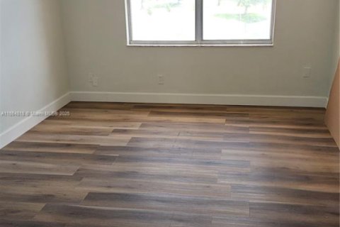 Copropriété à vendre à Sunrise, Floride: 1 chambre, 79.9 m2 № 1977946 - photo 7