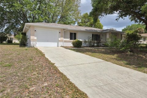 Villa ou maison à vendre à Ocala, Floride: 2 chambres, 103.96 m2 № 2205306 - photo 1