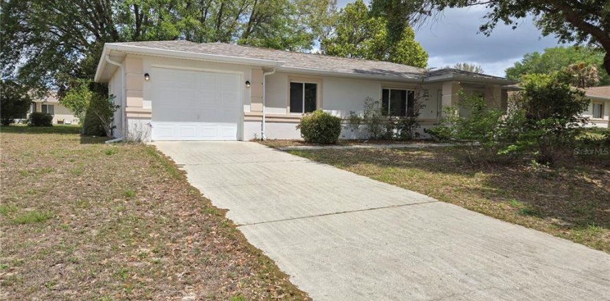 Villa ou maison à Ocala, Floride 2 chambres, 103.96 m2 № 2205306