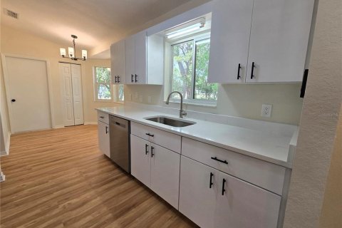 Villa ou maison à vendre à Ocala, Floride: 2 chambres, 103.96 m2 № 2205306 - photo 15
