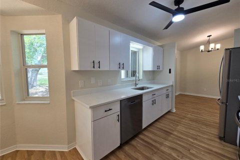 Villa ou maison à vendre à Ocala, Floride: 2 chambres, 103.96 m2 № 2205306 - photo 22