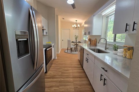 Villa ou maison à vendre à Ocala, Floride: 2 chambres, 103.96 m2 № 2205306 - photo 13