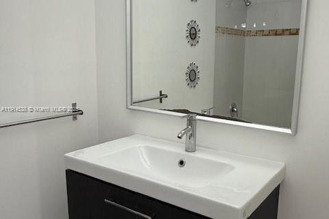 Купить кондоминиум в Санни-Айлс-Бич, Флорида 55.56м2, № 1970982 - фото 13