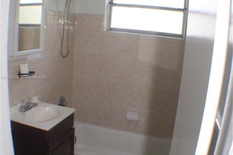 Appartement à louer à Fort Lauderdale, Floride: 2 chambres, 46.45 m2 № 1995849 - photo 3